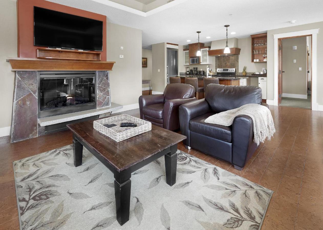 Sunset Ridge - Luxurious Corner Condo - Spectacular Mt Views With Open Pool! キャンモア エクステリア 写真